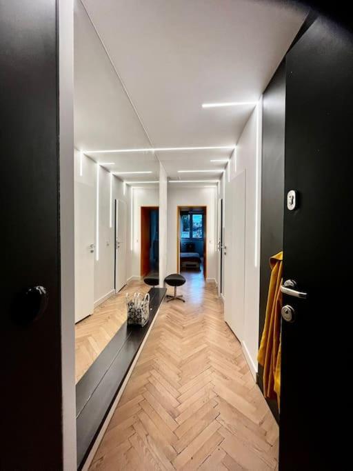Art & Design 3 Rooms Apartment In City Center Breslavia Exterior foto